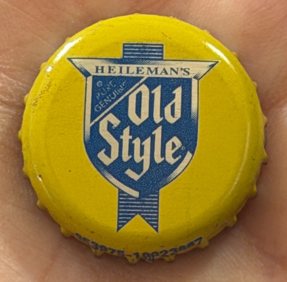 Vintage Heileman\'s Pure Genuine OLD STYLE Beer Bottle Cap Yellow LaCross WI