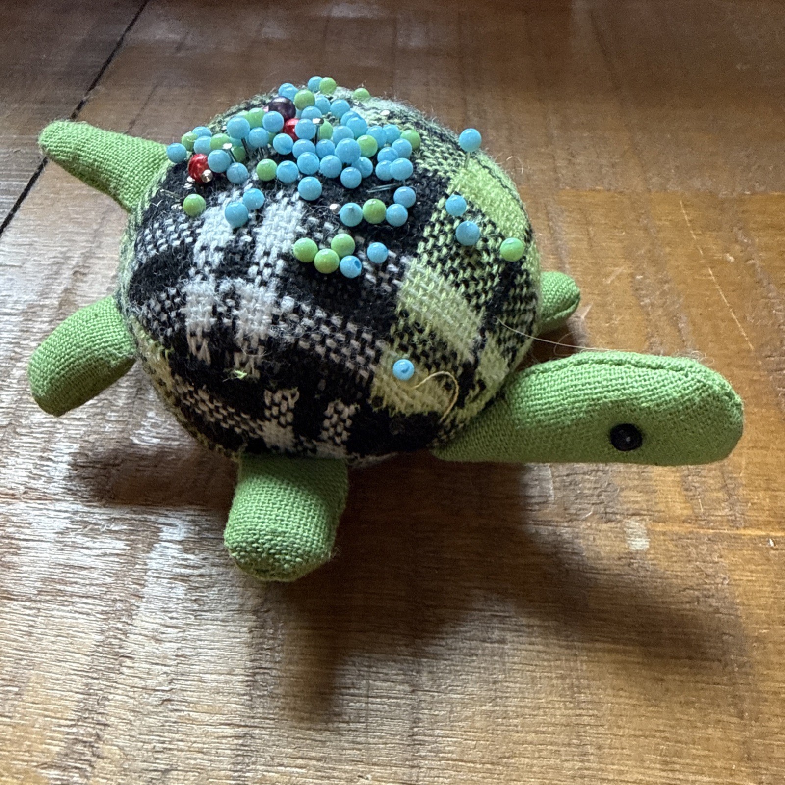 Vintage Handmade Pincushion Needle Holder Cushion Turtle