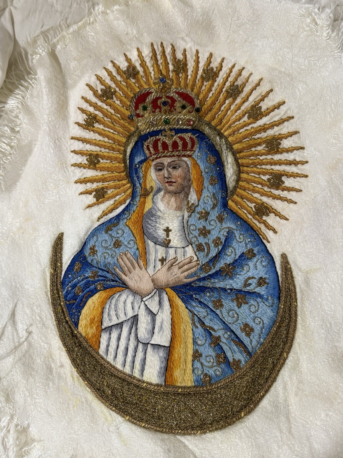 Antique Embroidery Our Lady Gate of Dawn Matka Boska Ostrobramska Textile Flaws