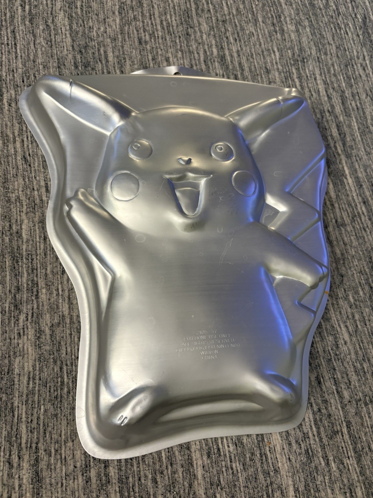 Vintage 1998 Wilton Pikachu Pokemon Aluminum Cake Pan Character Mold 2105-37