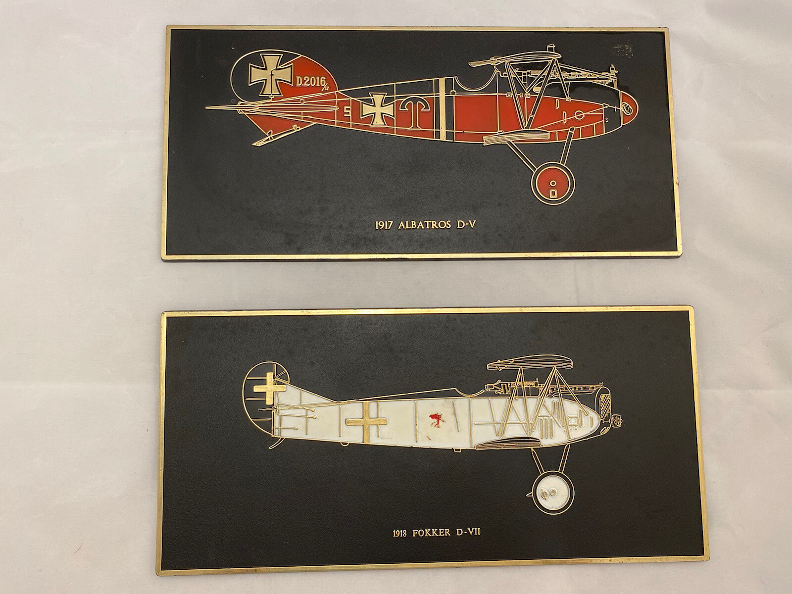 Set Of 2 Vintage Wall Plaques 1917 ALBATROS D-V And 1918 FOKKER D-VII