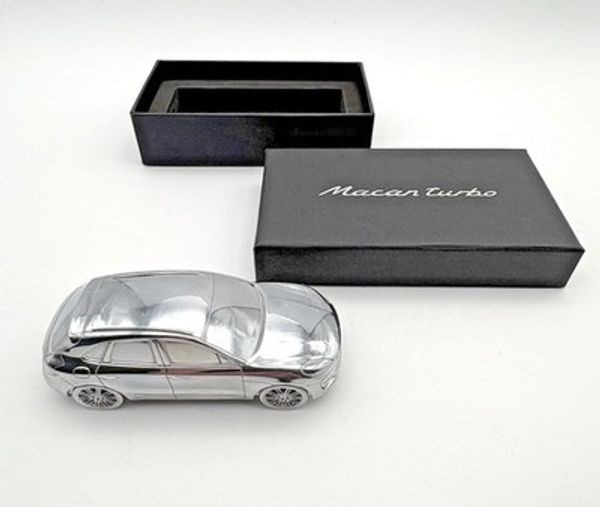 Porsche Macan Turbo Paperweight Metal Silver Limited Edition 1:43 Model