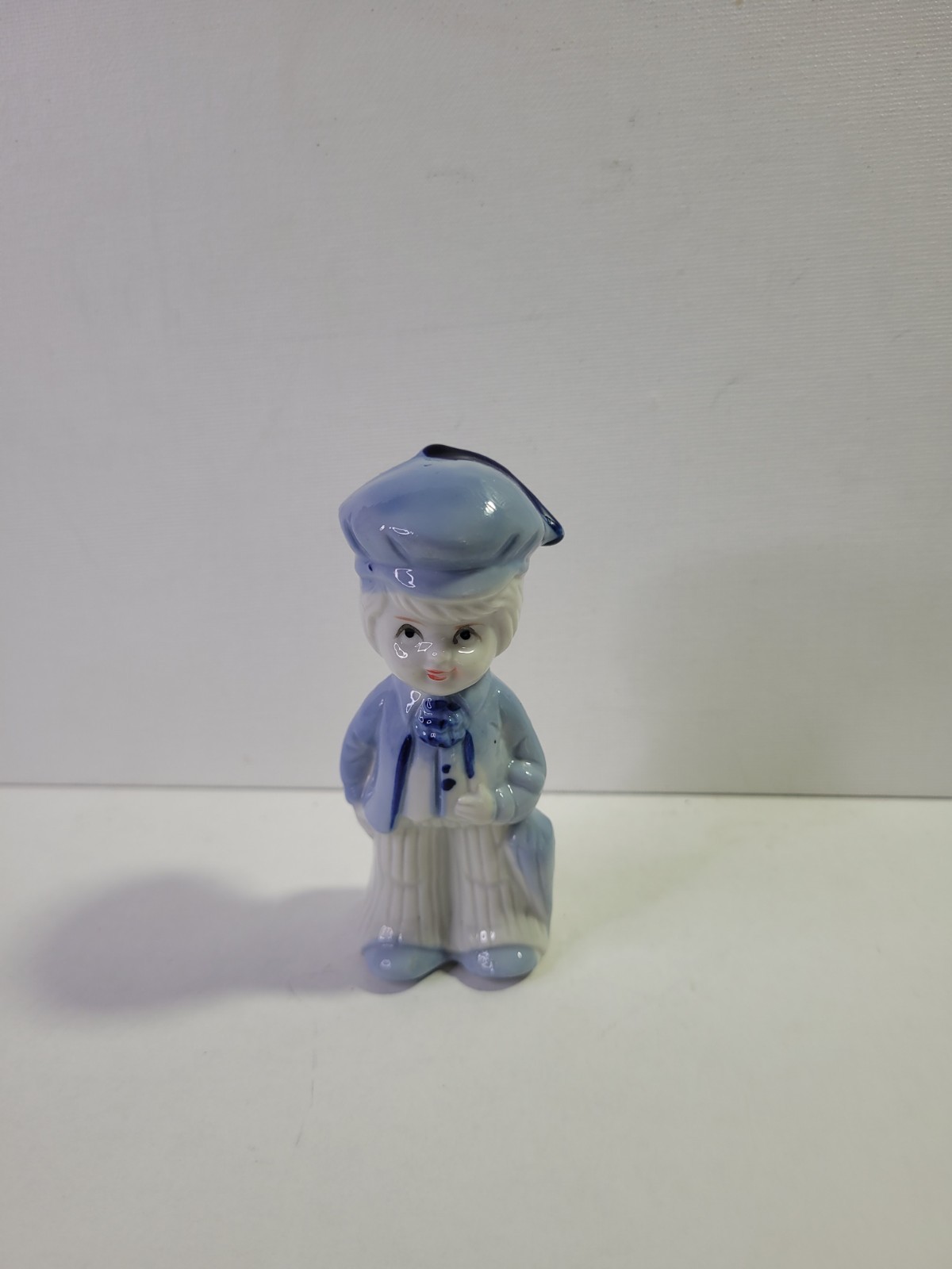 Vintage Delft Blue White Porcelain Dutch Boy with Umbrella Figurine 4\