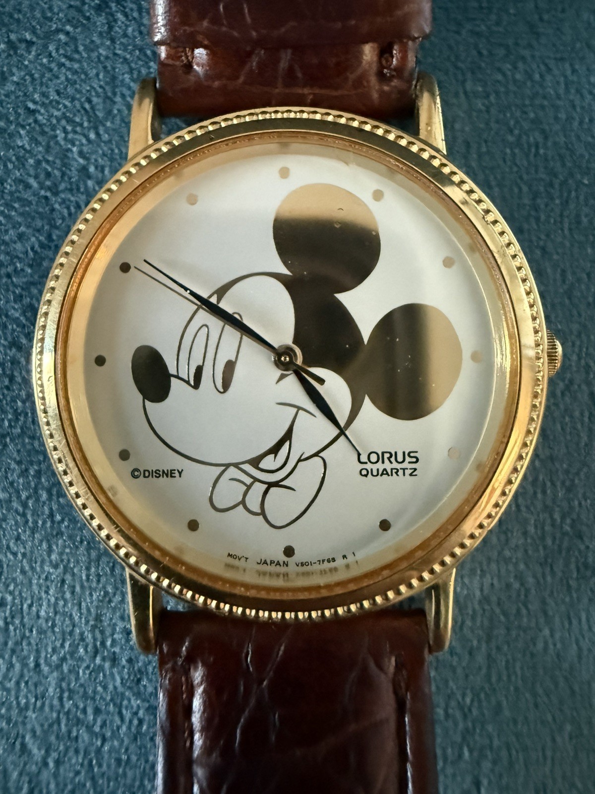 Vintage Lorus Quartz Disney Mickey Mouse Gold-Tone Watch Brown Leather Strap