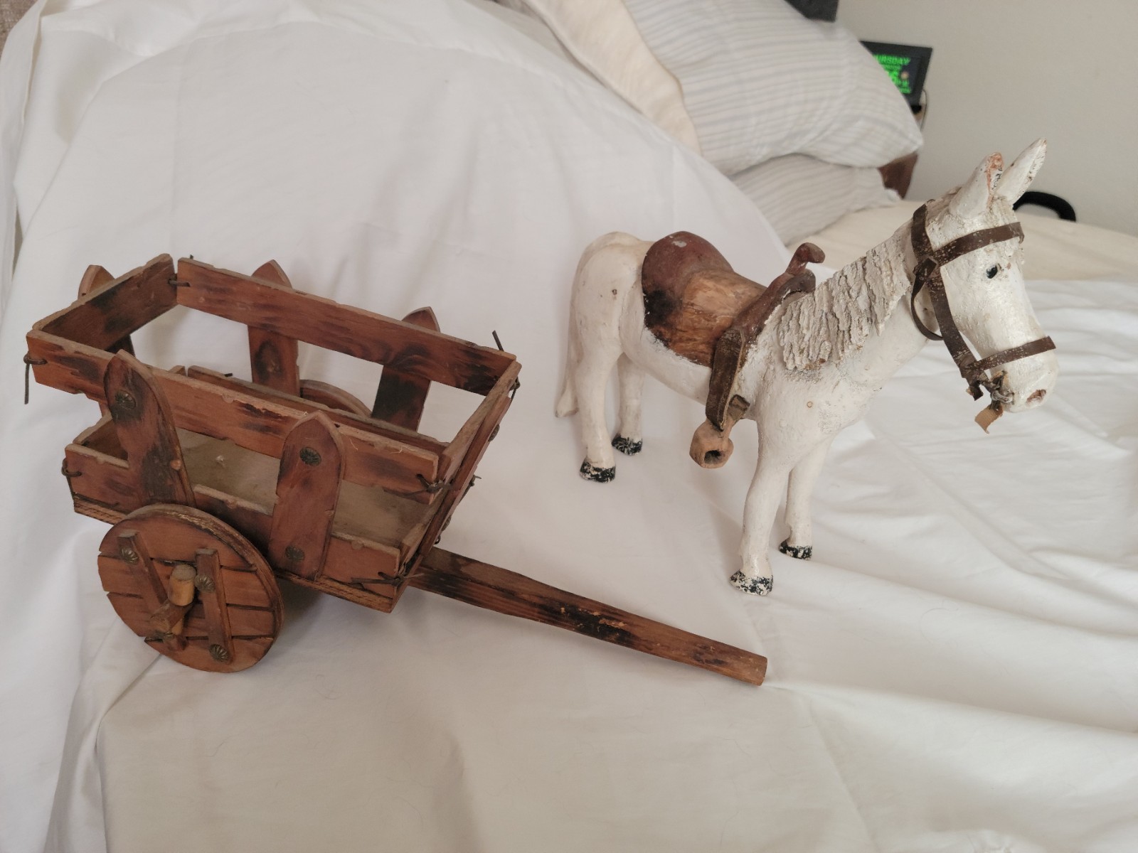 Vntg Handmade Wood Horse & Wagon Unmarked Horse 11 1/2×14\