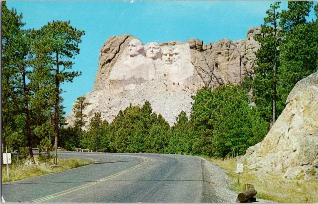 Vintage Mt. Rushmore Memorial Postcard Black Hills South Dakota