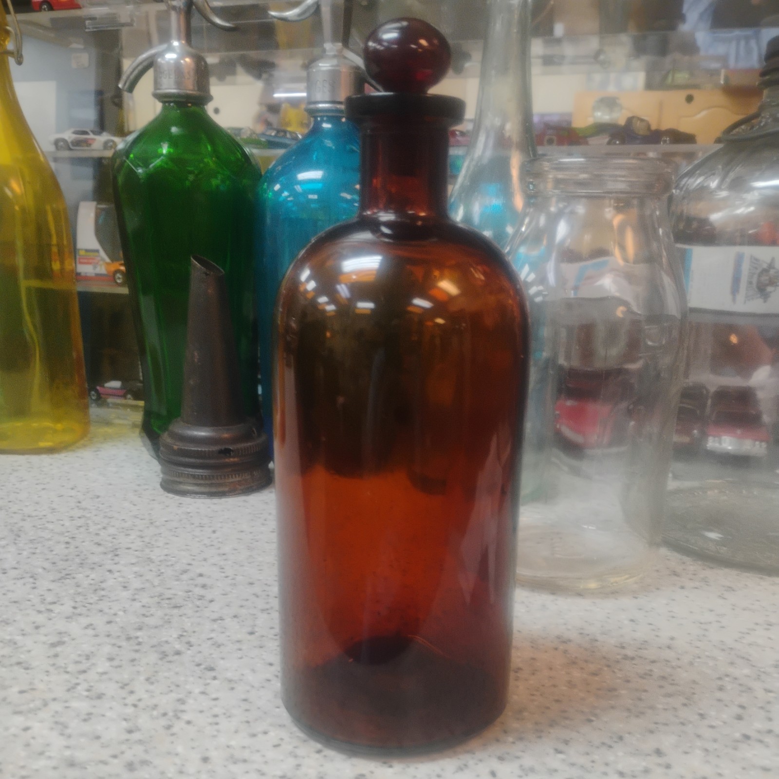 NICE AMBER COLORED LARGE 9\