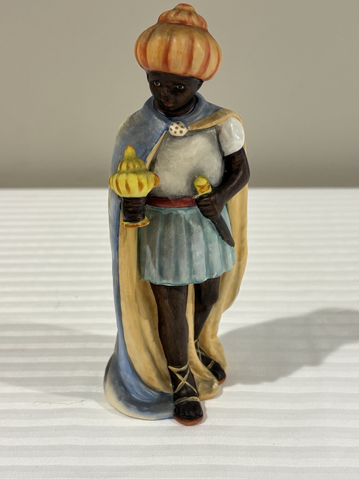 Goebel Hummel Nativity King #246 NIB Christmas Figurine West Germany