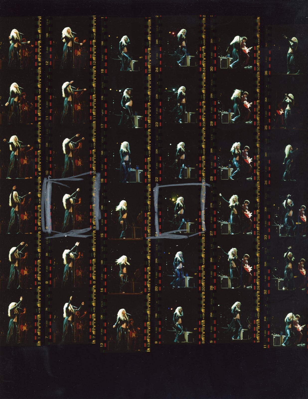 LG76 2003 Orig Oversize Contact Sheet Photo SHAKIRA COLOMBIAN POP STAR CONCERT