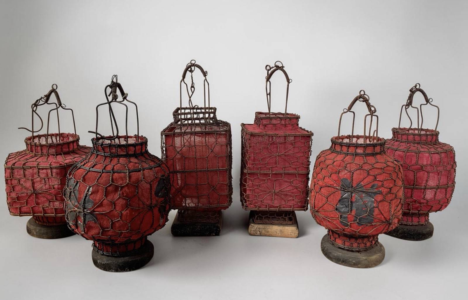 Vintage Chinese Hanging Lantern Wire Mesh Red Fabric Cloth Lot Of 6
