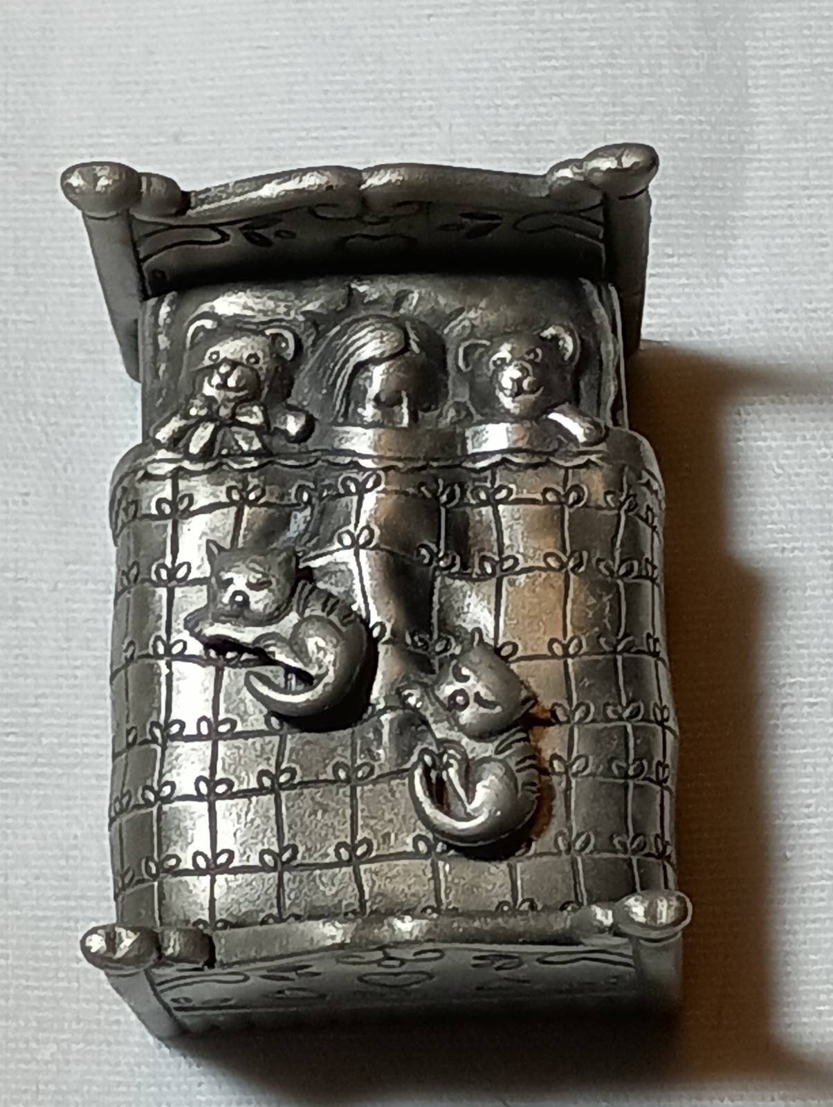 VTG Ms Dee Pewter Bed Trinket Box 38 Cats Earrings May All Your Dreams Come True
