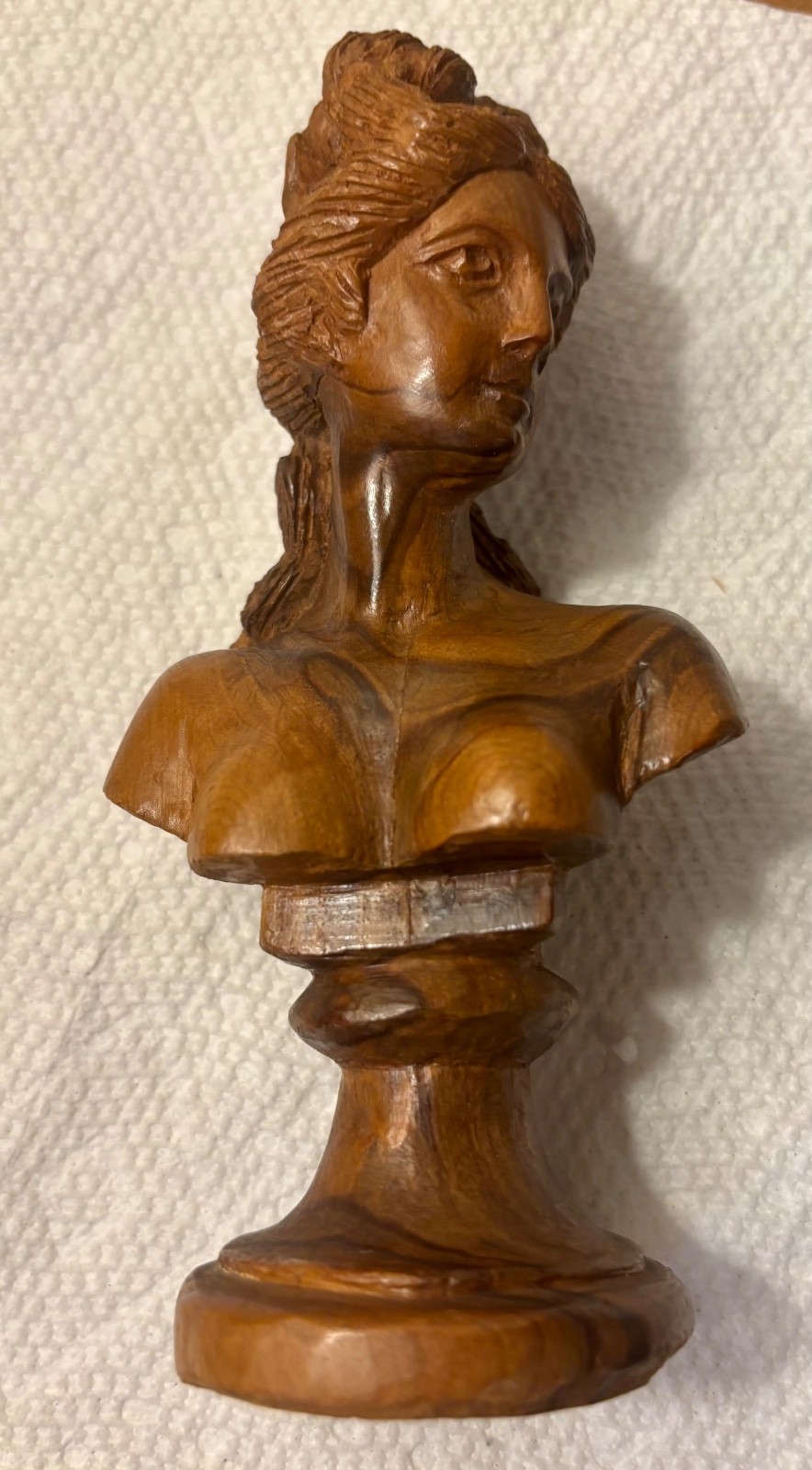 Vintage Hand Carved Olive Wood Classical Female Bust – Bethlehem, Jordan Era (c.
