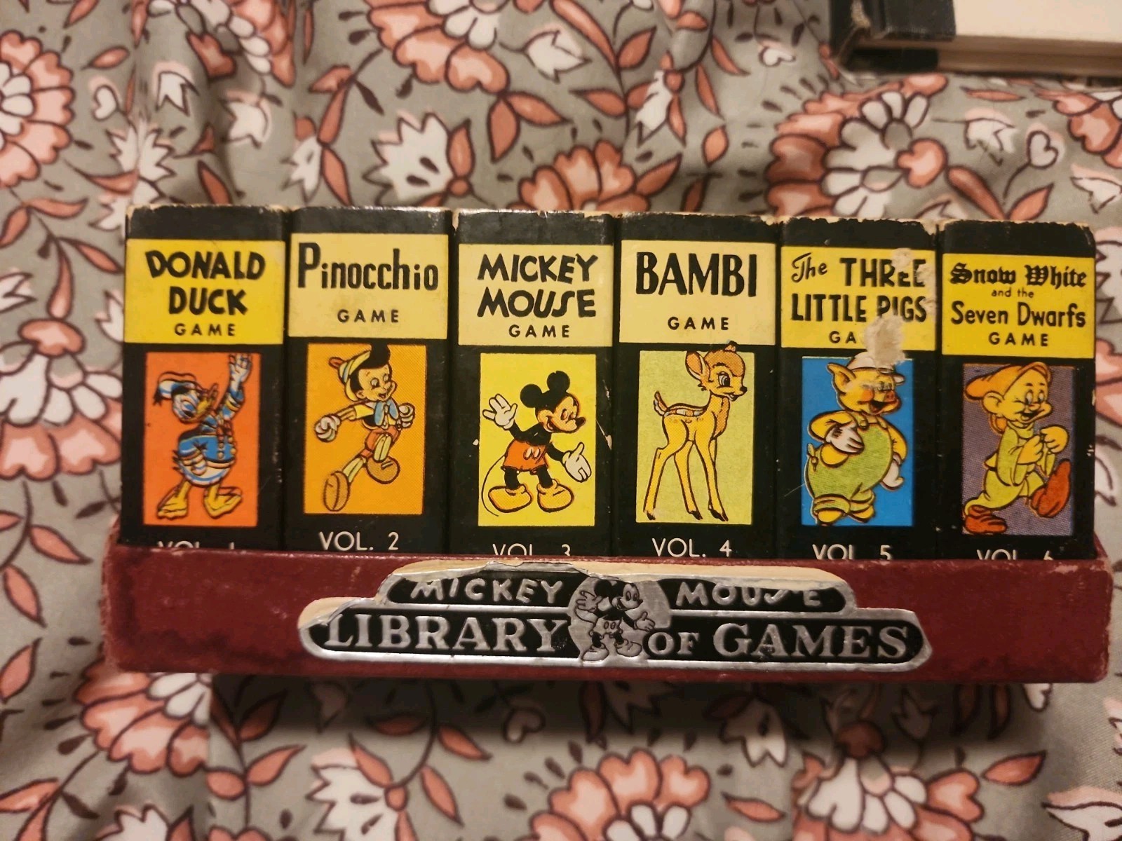 Vintage 1946 Disney Mickey Mouse Library of Card Games 7 Dwarfs,  3  Pigs, Bambi