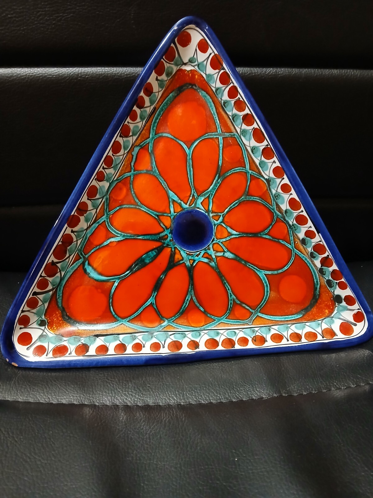 Arte D'Italia Italy Hand Painted Triangle Ashtray/ Trinket Dish Wall Hanging 8x8