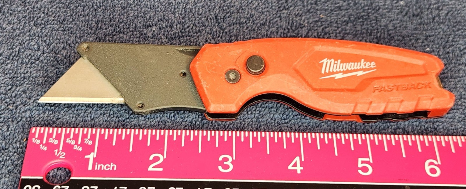 Red MILWAUKEE Folding Utility Knife; 48-22-1500