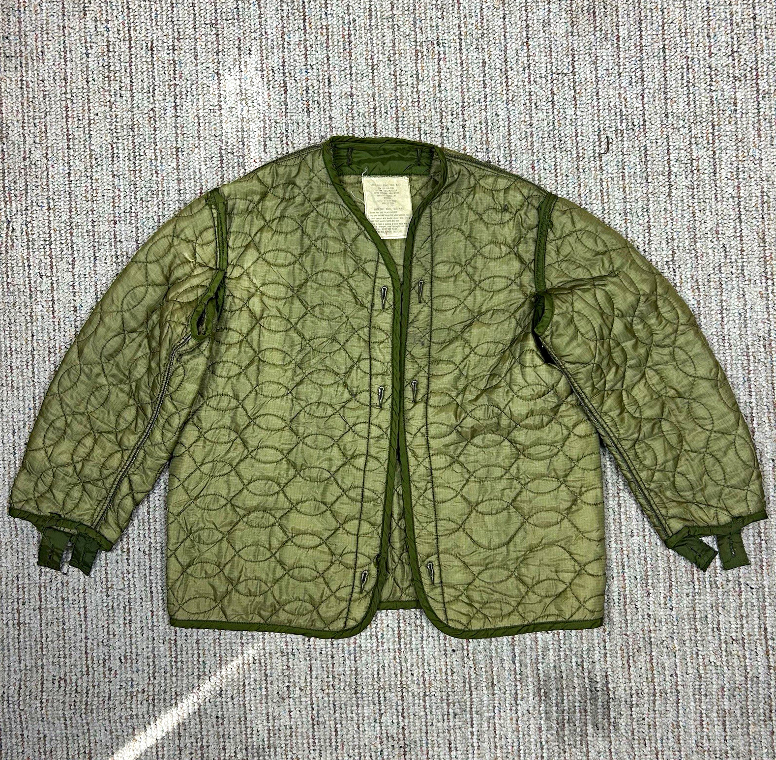 Vintage US Army M65 OD Green Field Jacket Liner 1969 - Medium