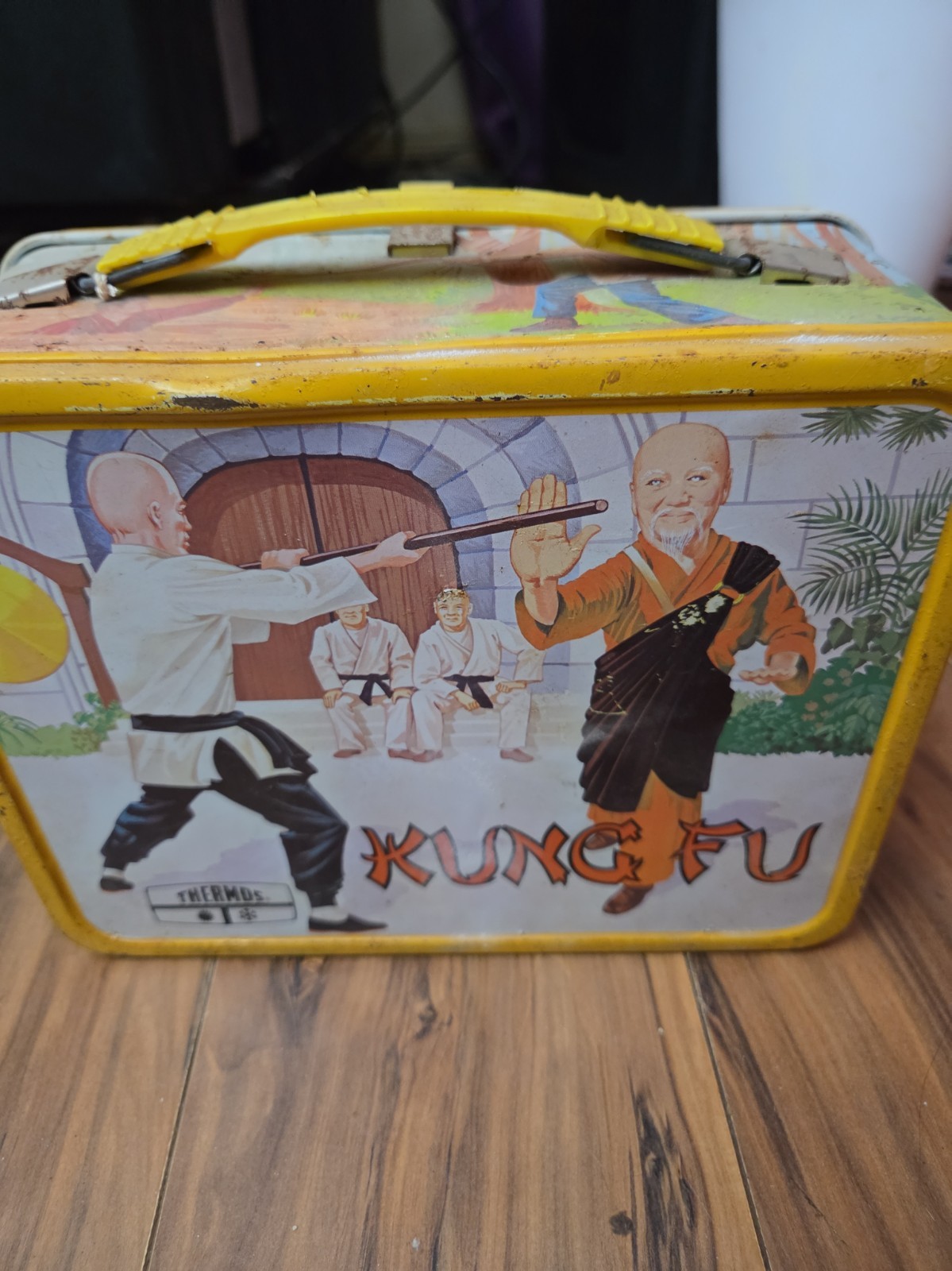 Vintage 1974 Kung Fu Metal Lunchbox (Missing Thermos) Shows It’s Age. 