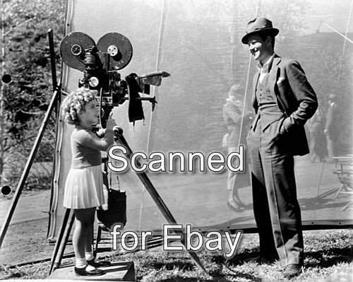 SHIRLEY TEMPLE FILM SET  CANDID     8X10 PHOTO  563