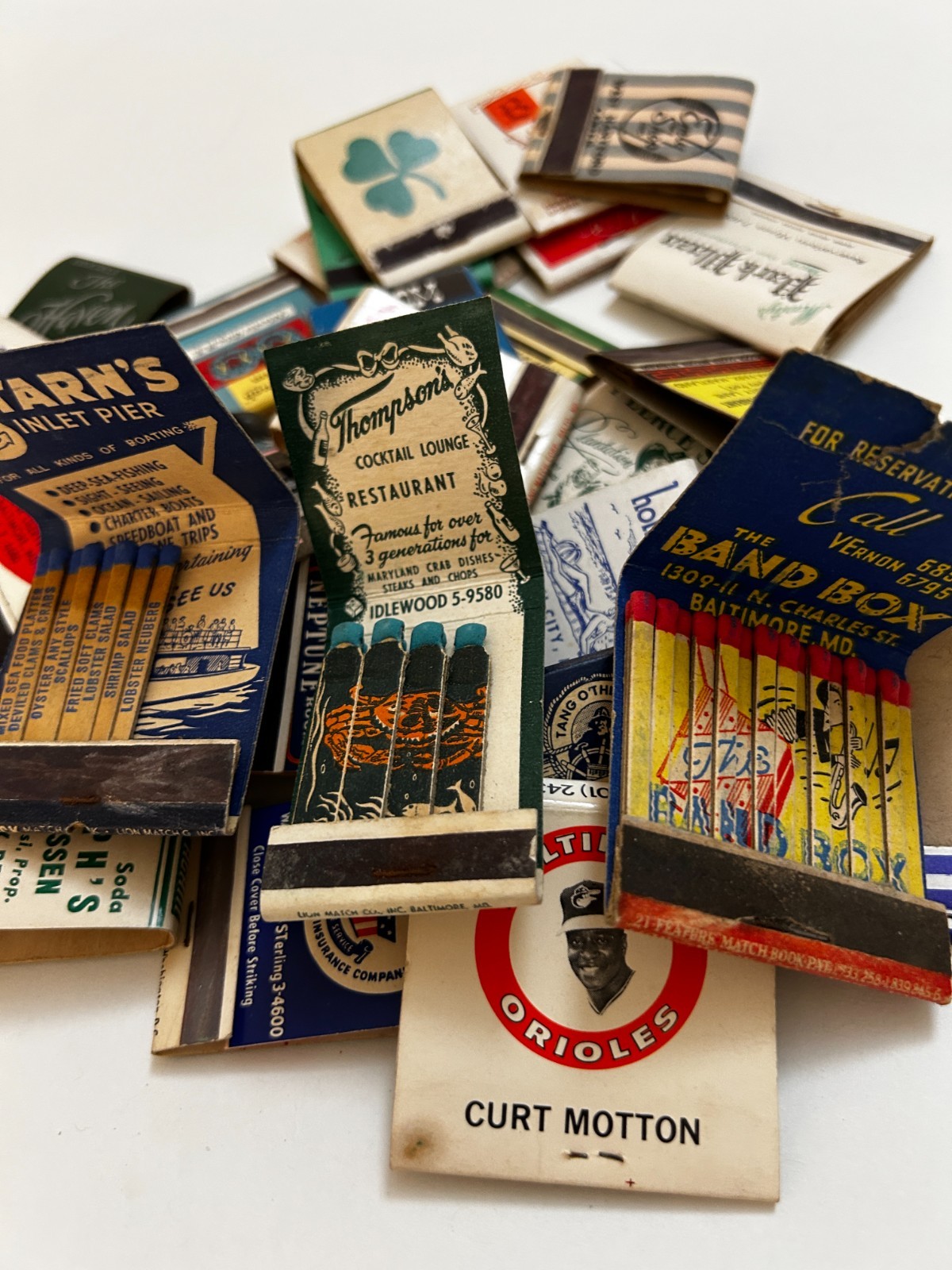 31 Vintage Matchbooks, Feature Matches, Restaurant, resort, travel, Florida, MD,