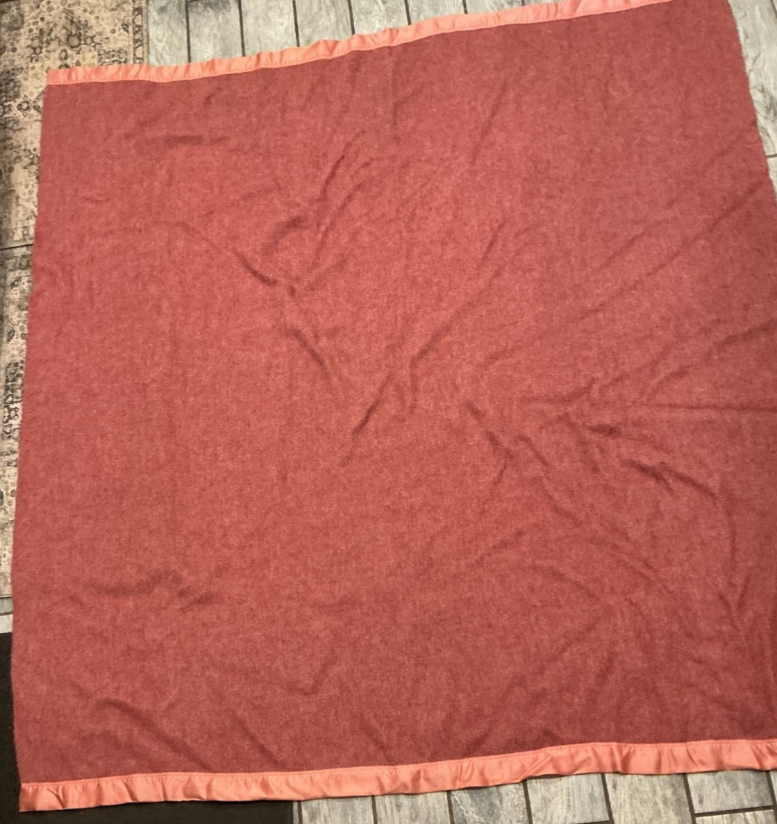 Glen Ayr All Wool Blanket Light Burgundy Pink Satin Trim 80” x 76” Johnstown NY