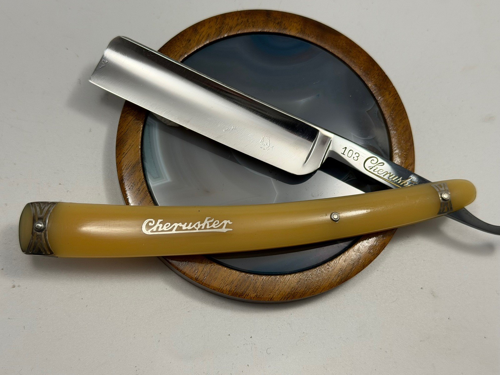 Vintage 11/16” Max Benninghoven 103 Cherusker Razor Shave Ready Solingen Germany