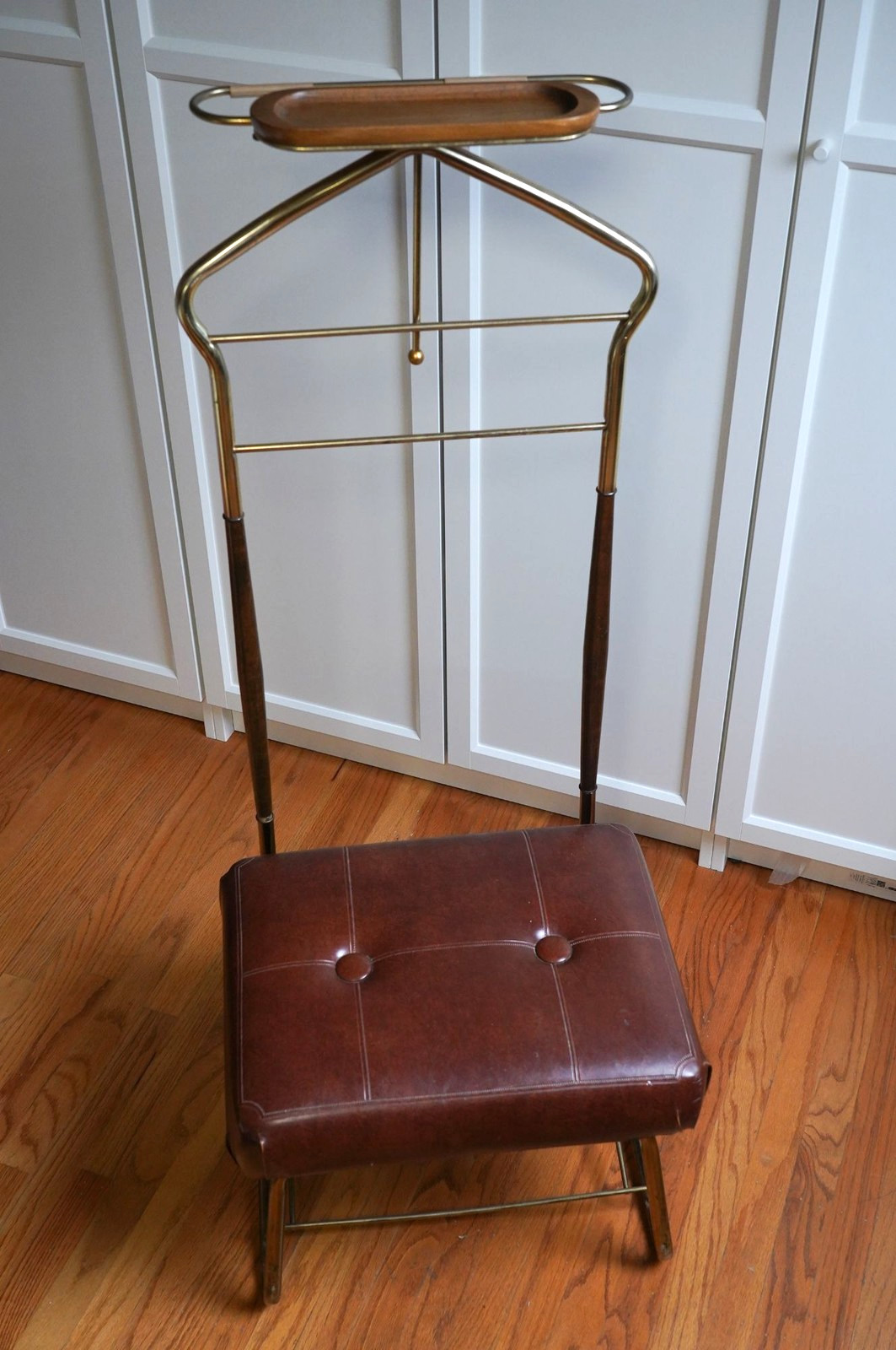 Vintage Pearl-Wick Valet Chair Butler Stand MCM Metal Wood Brown Vinyl Seat