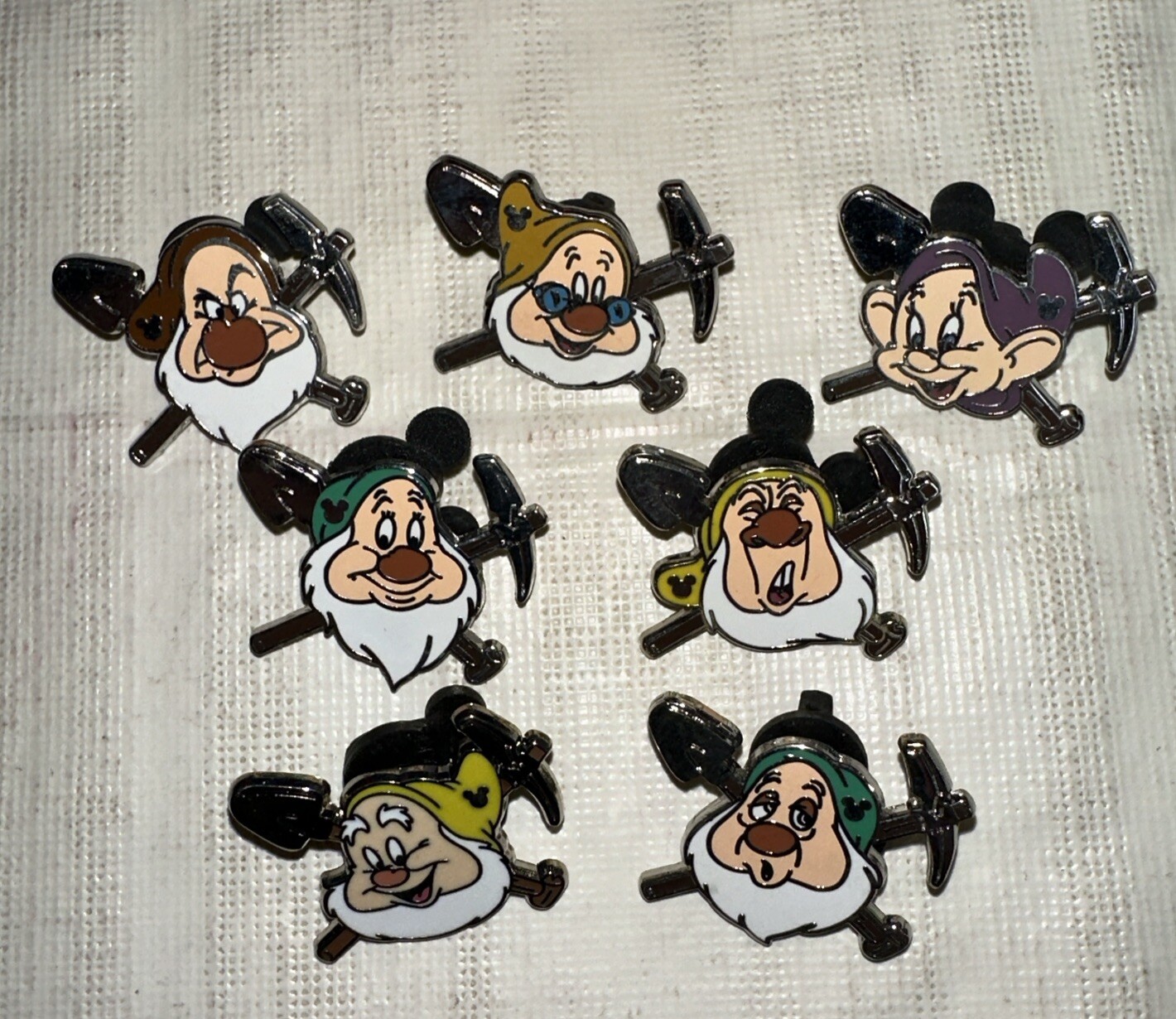 WDW 2014 Hidden Mickey Snow White and The Seven Dwarfs Disney Trading Pin Set 7