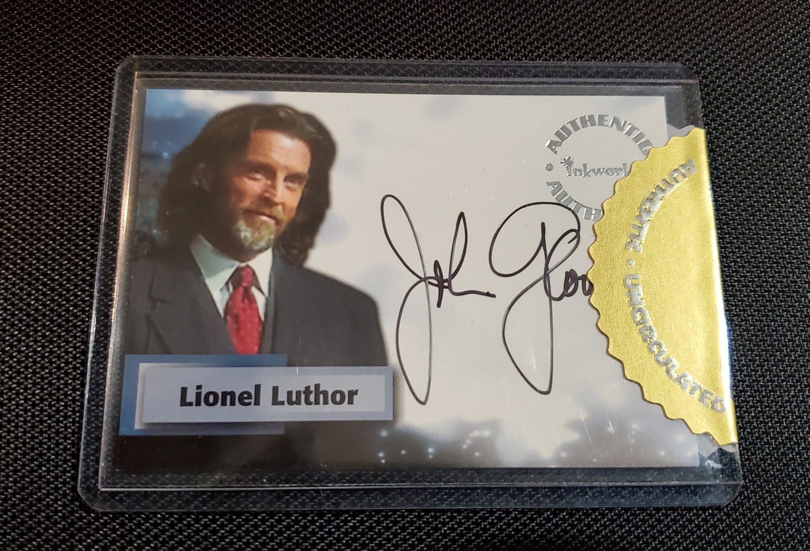 Smallville Season 2: Autograph A11 John Glover as Lionel Luthor 2003 Inkworks