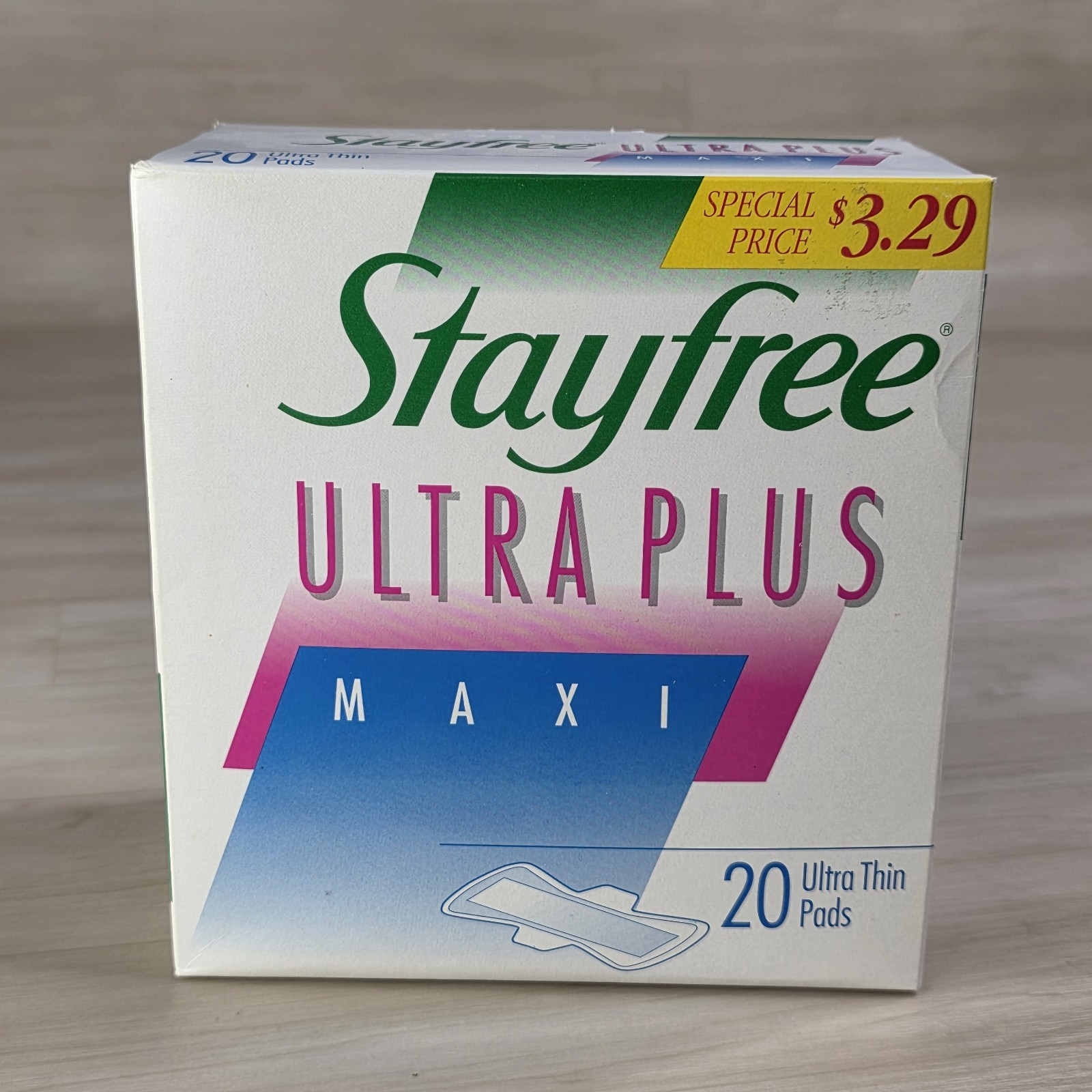 1991 Stayfree New Ultra Plus Maxi 20 Ultrathin Pads Sealed Box Advertising Prop