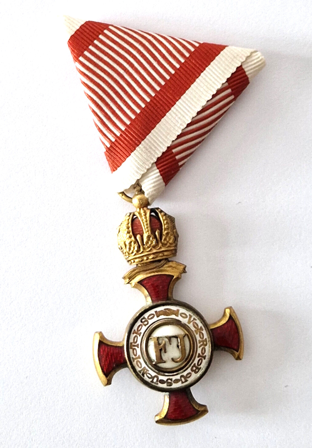 Golden Cross of Merit with Crown Franz Joseph L. Manufacturer Wilhelm Kunz, Vienna