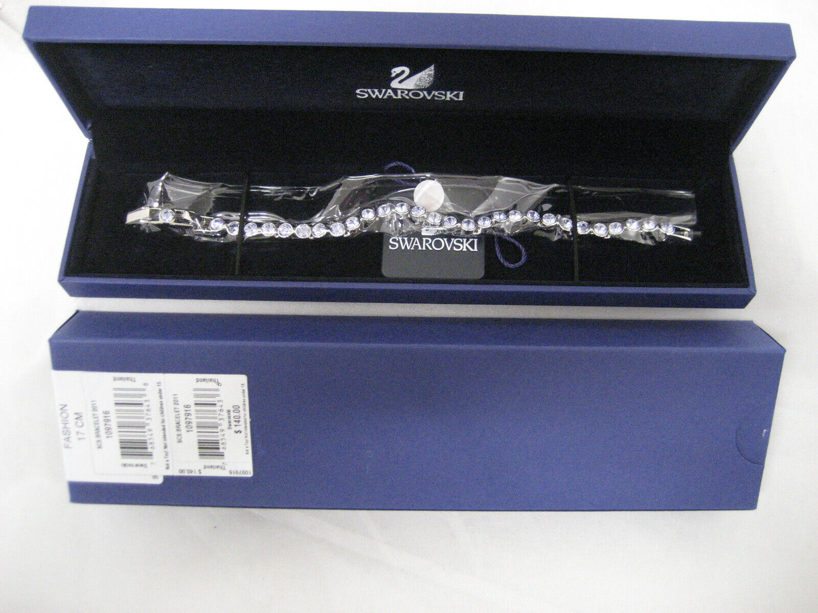 Swarovski SCS 2011 Arctic Bracelet 1097916  (New In Original Box) Retail $140.00