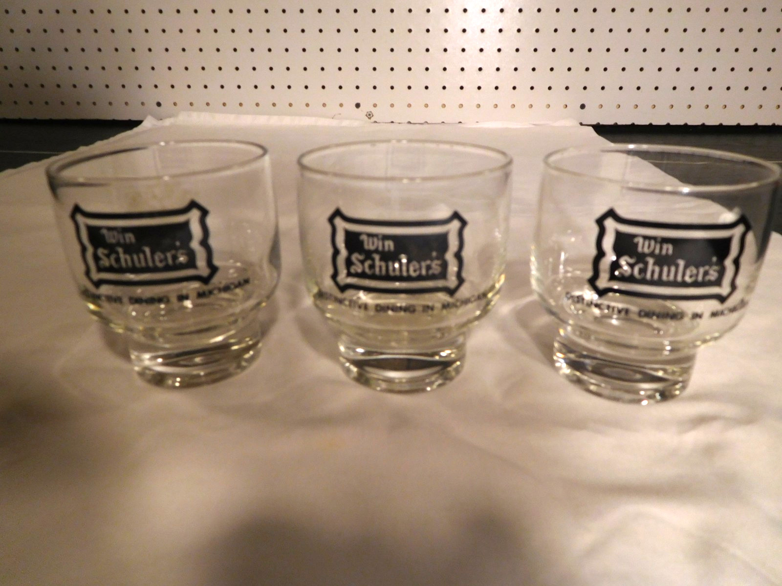 5 Rare Vintage Win Schuler's Distictive Dining in Michigan Glasses Stevensville