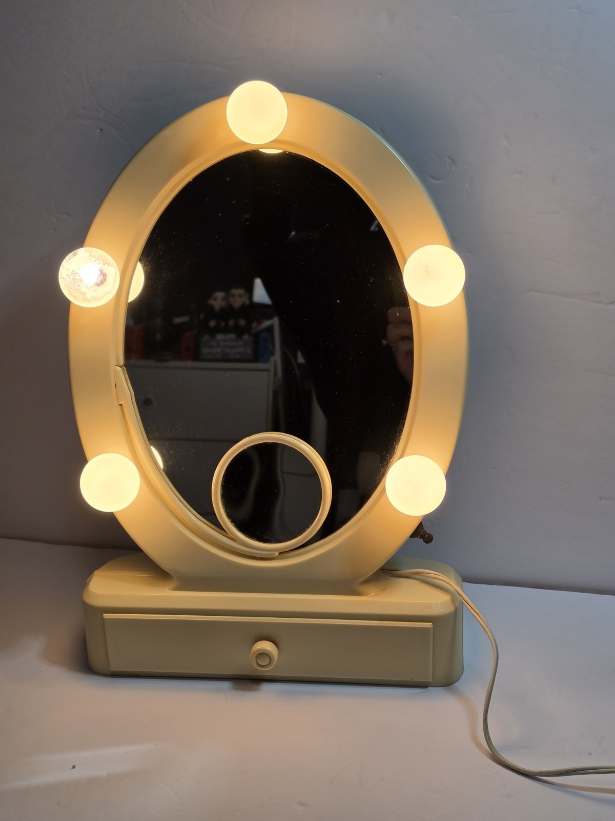 Vintage Femme-Lite Lighted Vanity Mirror Magnifying Drawer Rialto Products NYC