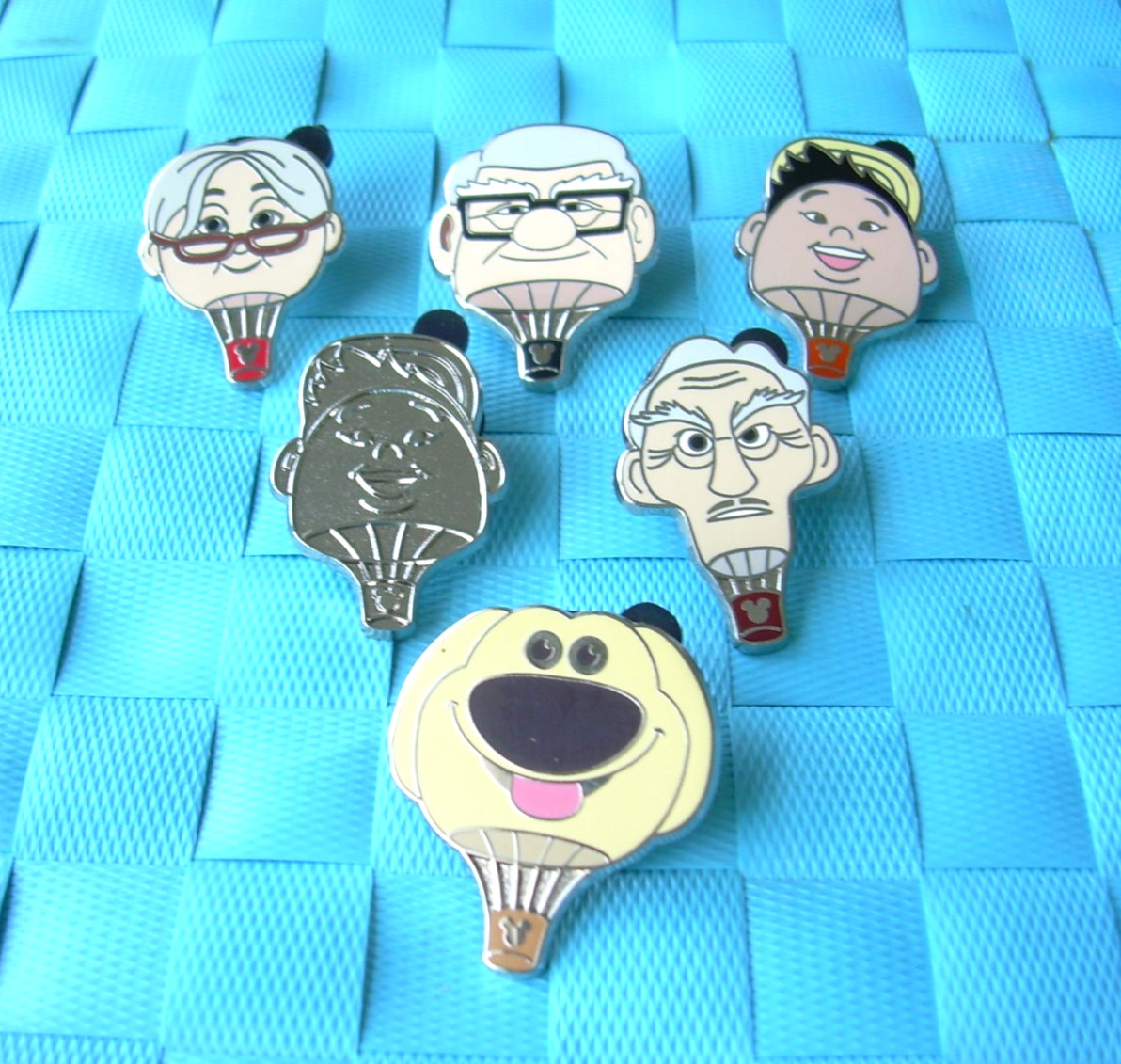 DISNEYLAND UP HOT AIR BALLOON HIDDEN MICKEY SET OF 6 PINS WITH COMPLETER