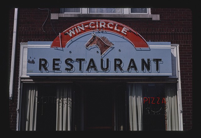 Photo:Columbus Ohio 1900s Win-Circle Restaurant Sign Pizza Horse Head