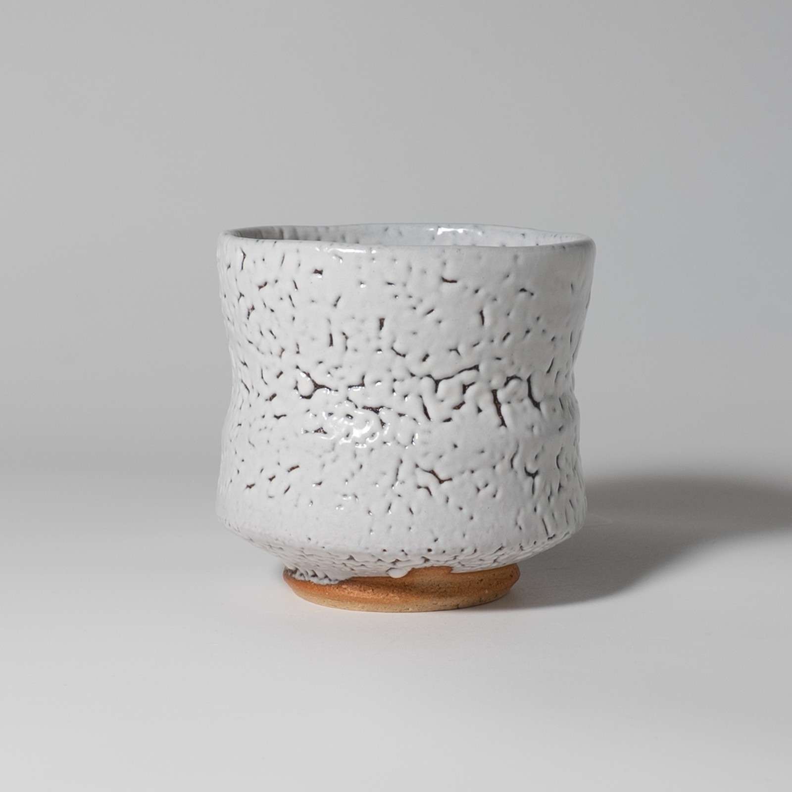 Yunomi teacup. Tohru Funasaki. Hagi yaki Japanese ceramic.