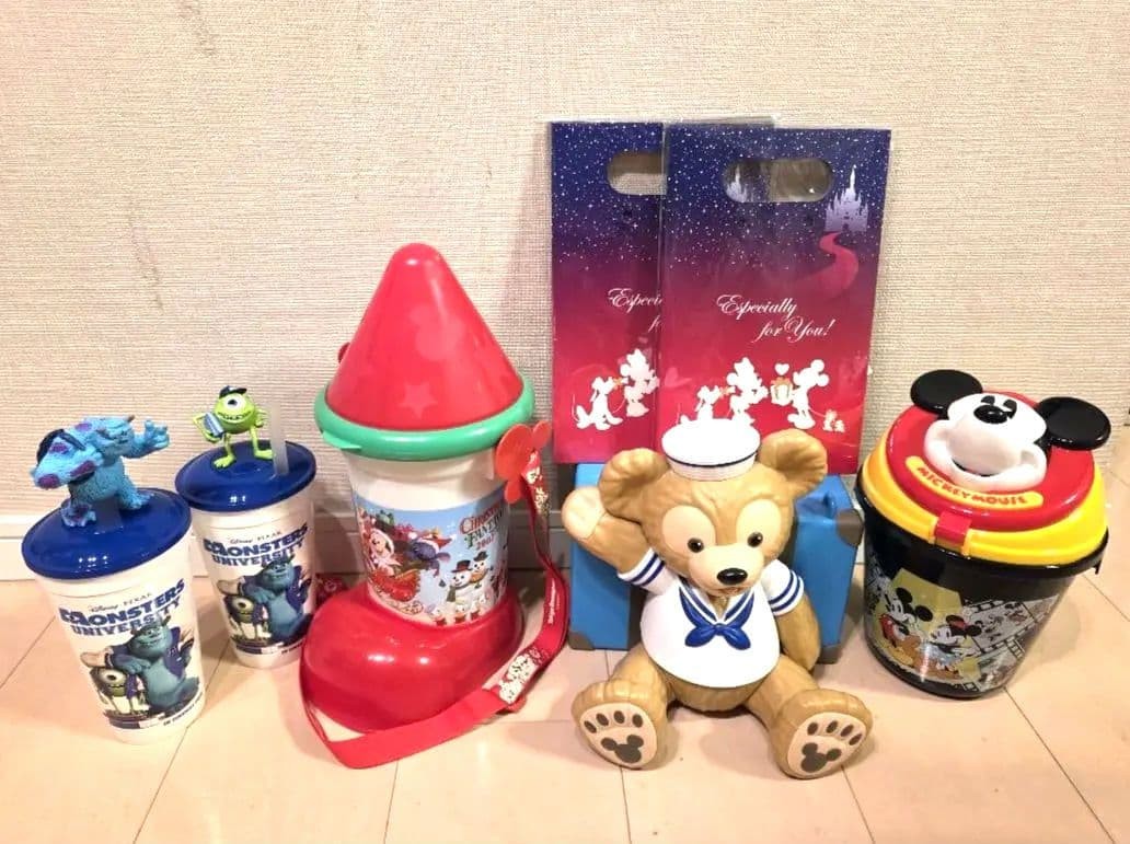 Duffy popcorn bucket and other set sale Collectible13+ 01