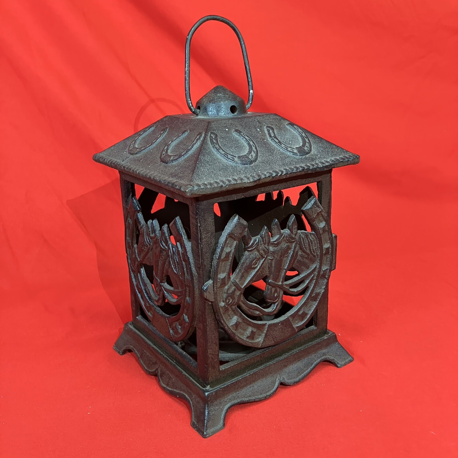Vintage Lucky Horse Shoe Cast Iron Lantern / Equine Garden Lighting / 11.5″h