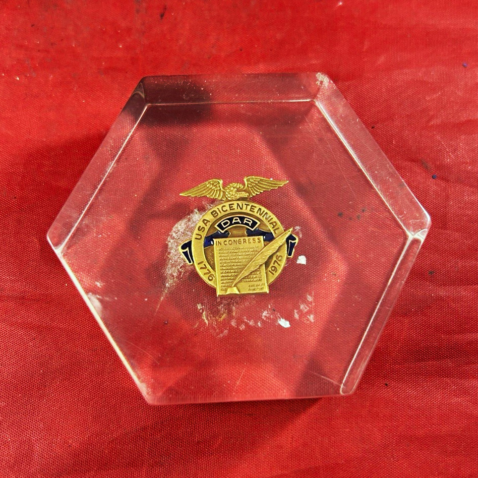 Daughters of the American Revolution DAR 1776-1976 Bicentennial Pin Hexagon RARE
