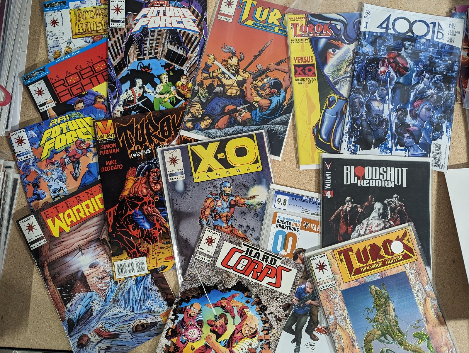 LOT OF 12 VALIANT COMIC BOOKS  Random - No Duplicates