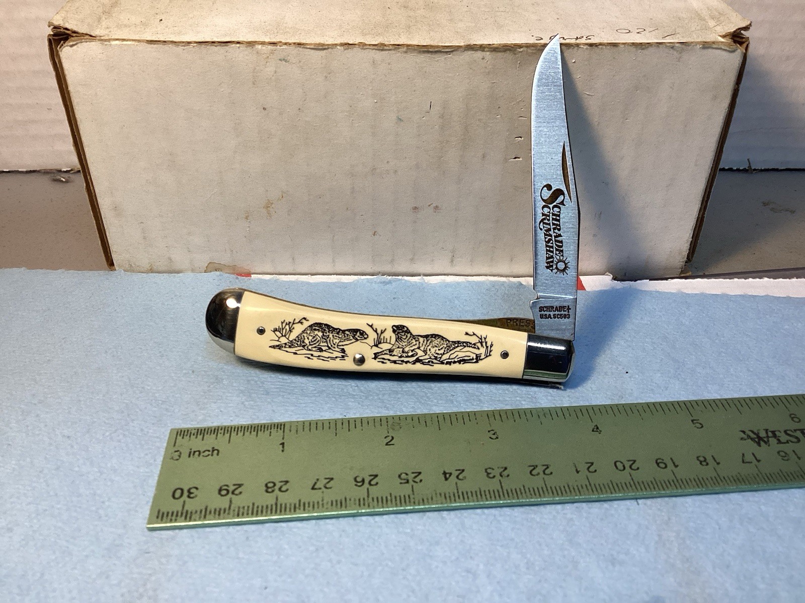 VTG. Schrade USA SC503 Scrimshaw Rare Minks Liner Lock Trapper. Unused
