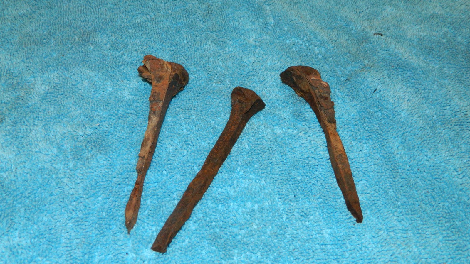 Antique Vintage Rusty Iron Railroad Spike 4.\