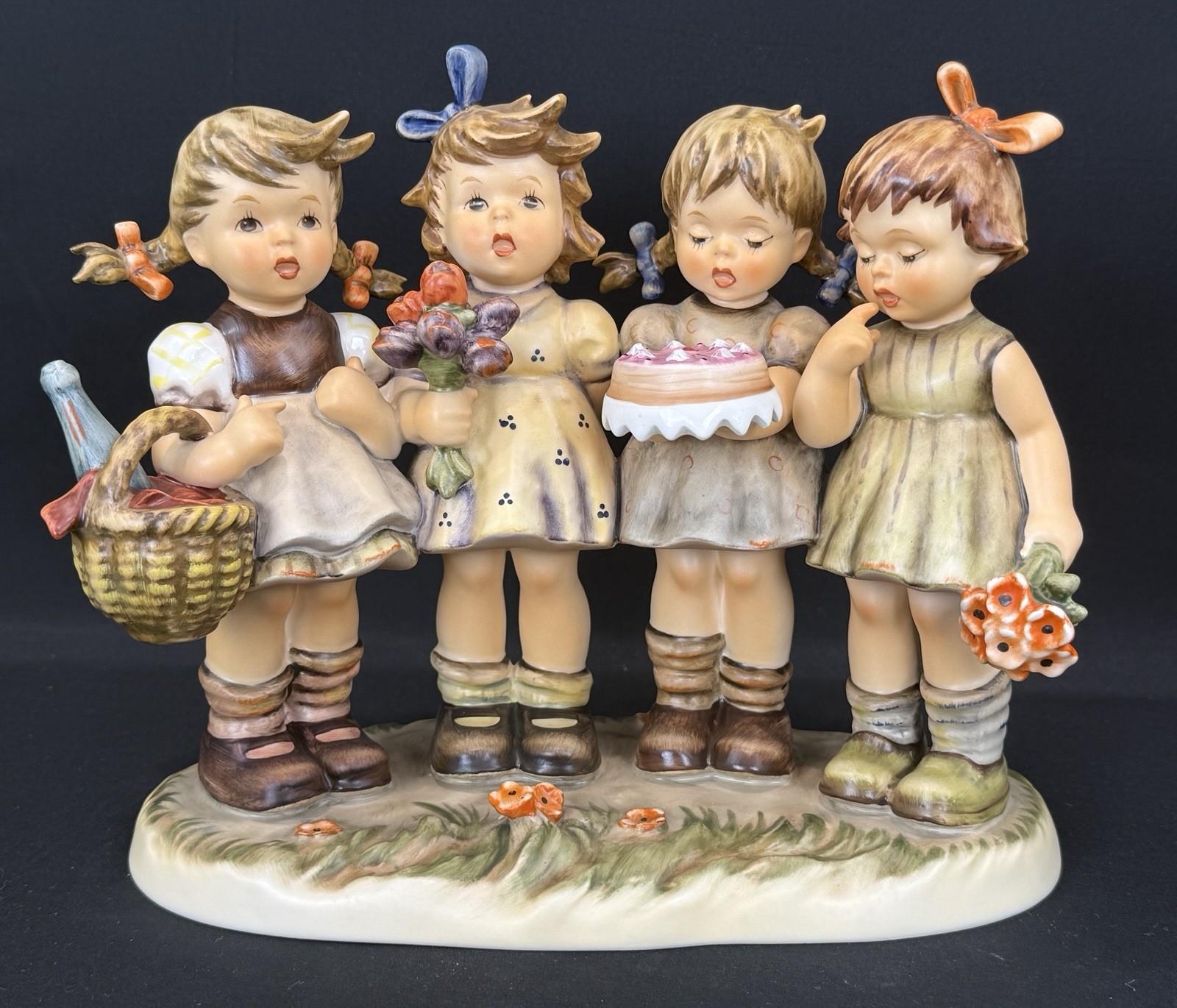 Goebel Hummel NIB We Wish You The Best 600 Century Collection No Crazing