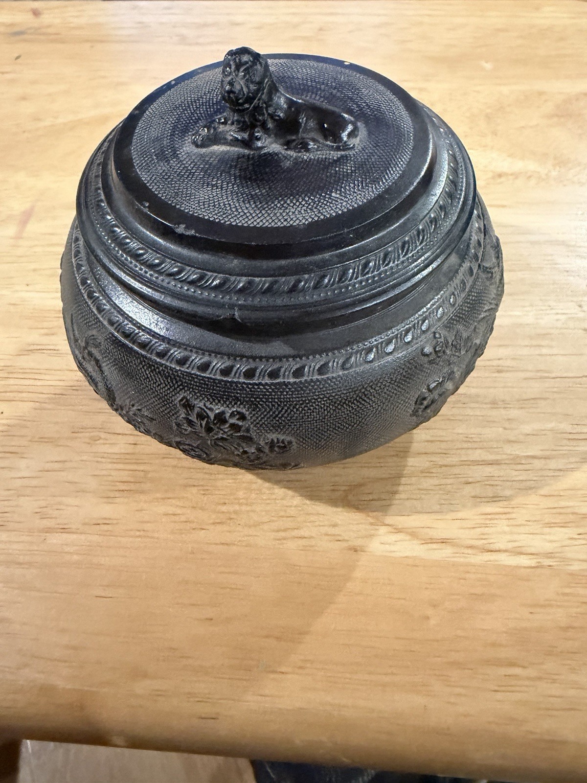 Magnificent Antique Wedgwood Black Basalt Covered Box / Sugar Bowl