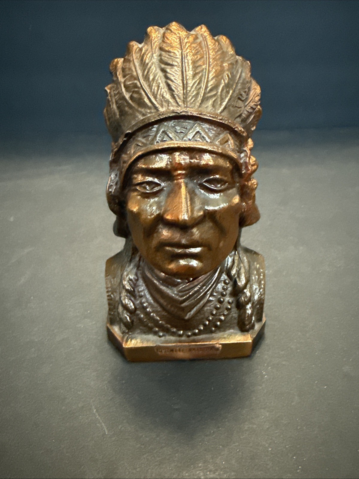 VINTAGE INDIAN CHIEF YOSEMITE NATIONAL PARK COIN BANK SOUVENIR 