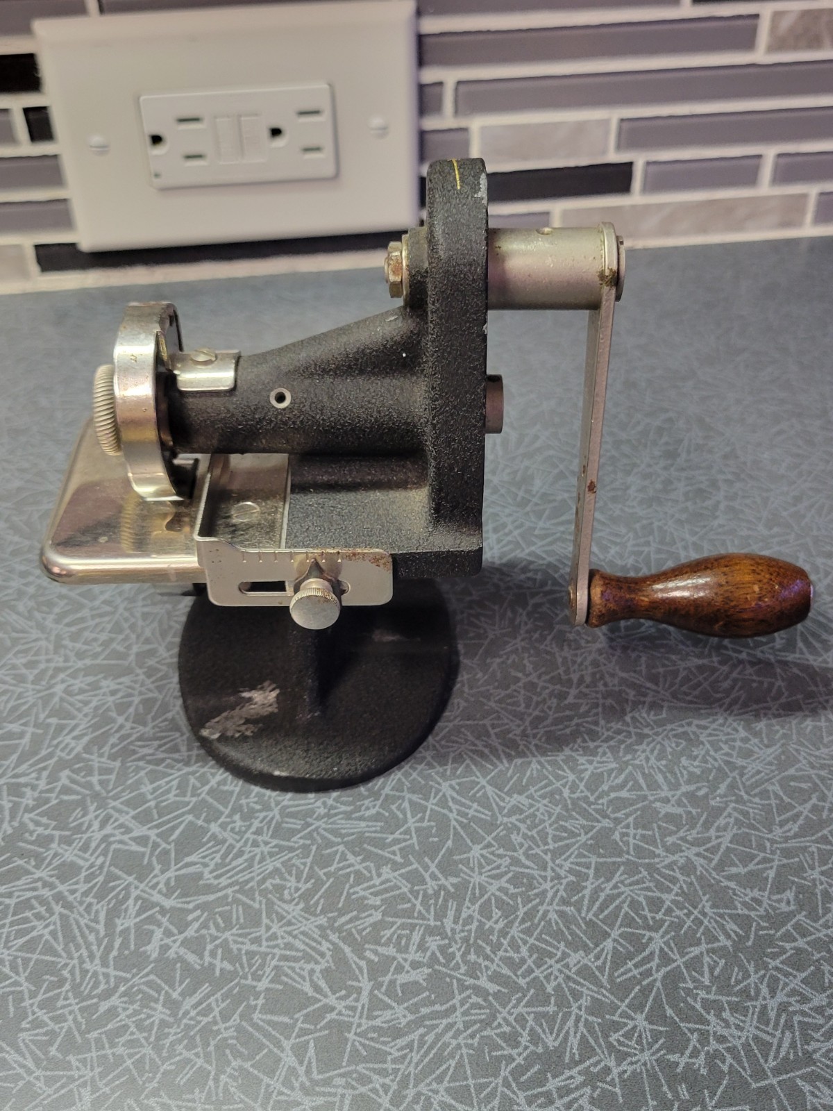 VTG SINGER  Pinking Machine No 121379 Rotary Works 1930s