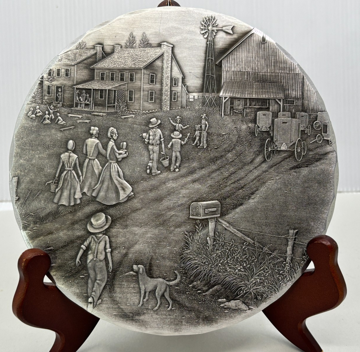 Wendell August Forge Trivet Hammered Metal Amish Home Barn Scene 7in diameter