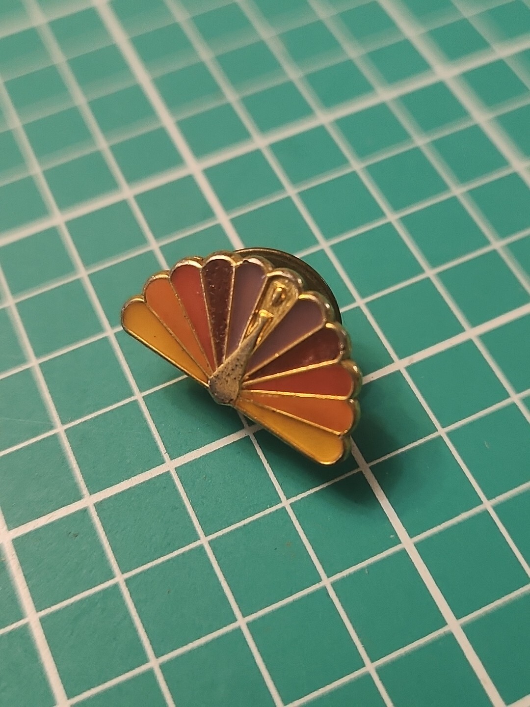 Vtg NBC Peacock Logo Gold Tone Lapel Pin