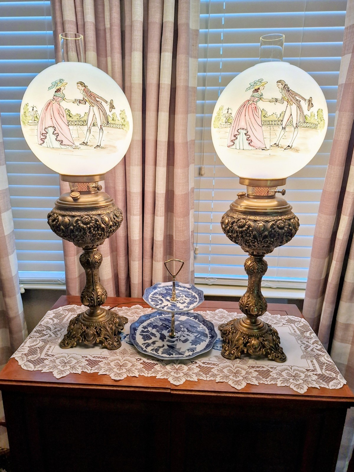 Antique Style Banquet Parlor Brass Lamp, Hand Painted Victorian Couple