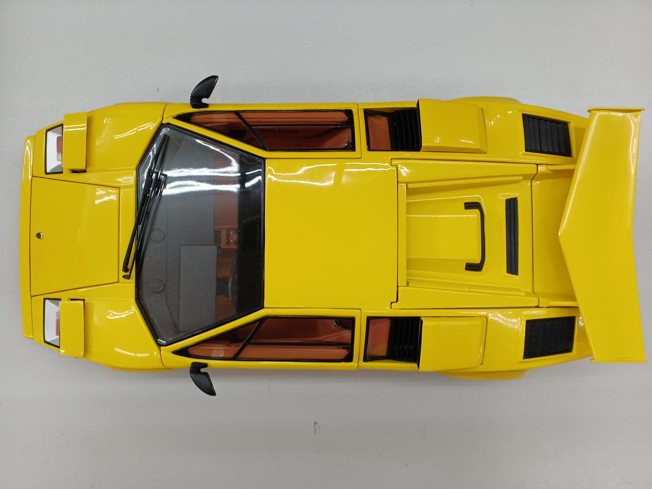 Kyosho 1/18 Lamborghini Countach LP5000 Quattrovalvole Model Car